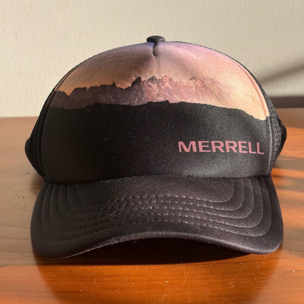 Merrell‎ Mountain Landscape Graphic Trucker Hat Black Mesh Snapback Trail Cap